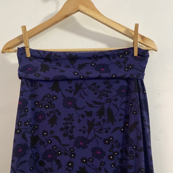Gilli M Floral Fold Over Waist Skirt - Picture 4 of 9